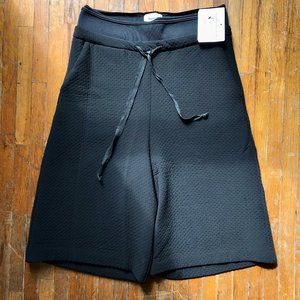 Samuji F/W 2017 Designer Black Scuba Shorts, Womens 6